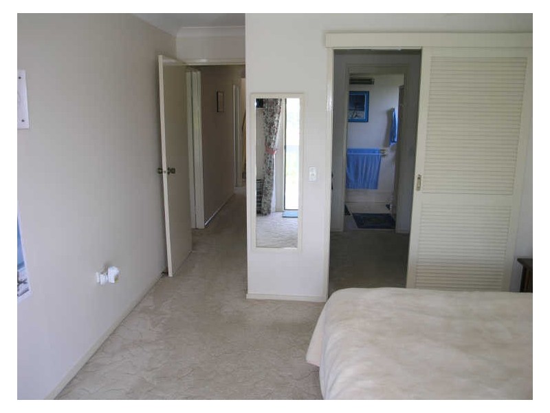 4 Hovea Court, Elanora QLD 4221