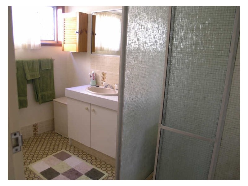 1/4 Twelfth Avenue, Palm Beach QLD 4221