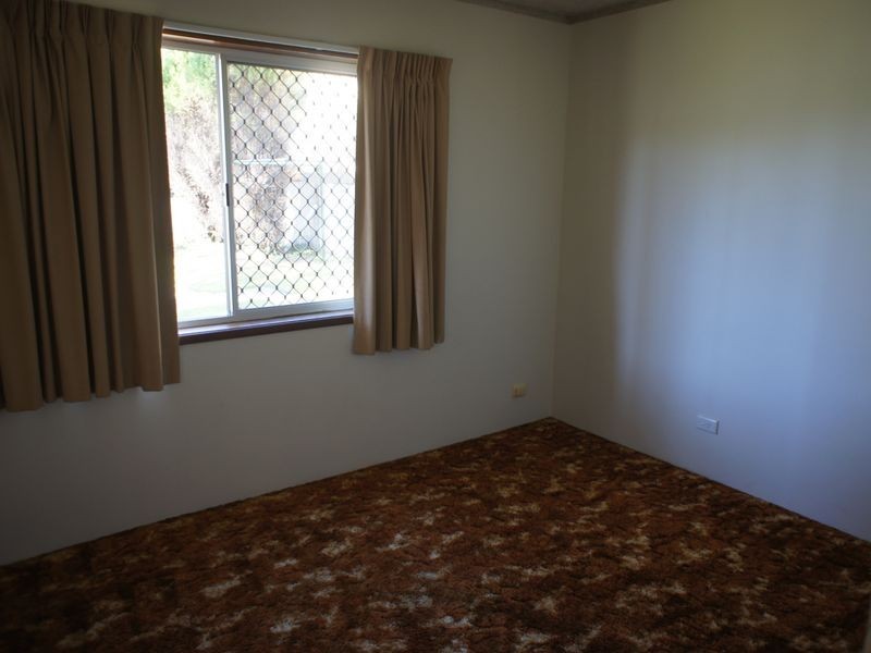 1/4 Twelfth Avenue, Palm Beach QLD 4221