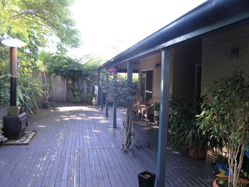 12 Larentia Street, Currumbin Waters QLD 4223