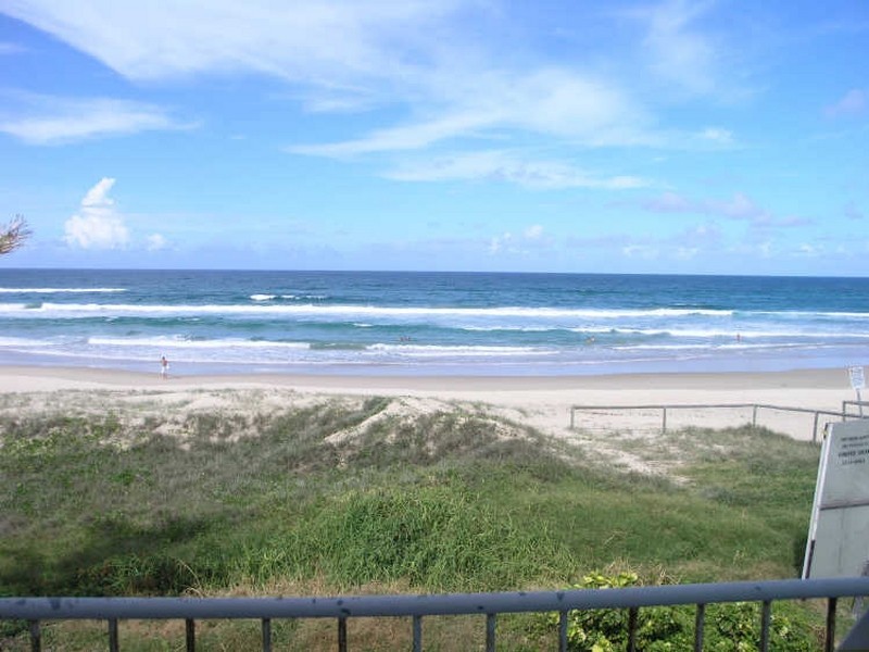Palm Beach QLD 4221