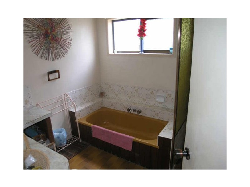 14 Larentia St, Currumbin Waters QLD 4223