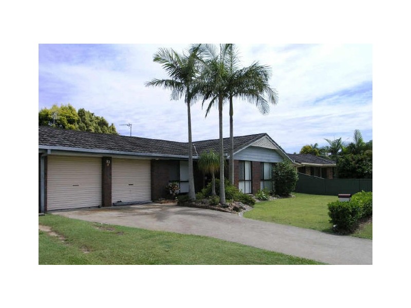 82 Saffron Street, Elanora QLD 4221