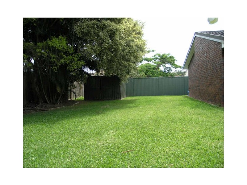 82 Saffron Street, Elanora QLD 4221