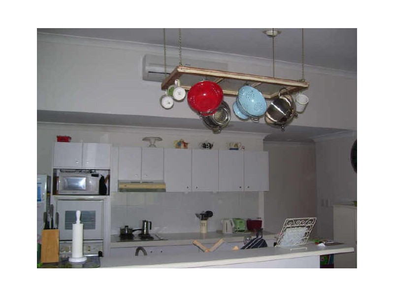 4               Corrigin Court, Elanora QLD 4221