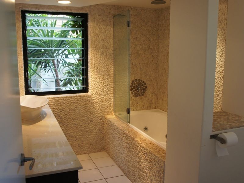 1001 Gold Coast Highway, Palm Beach QLD 4221