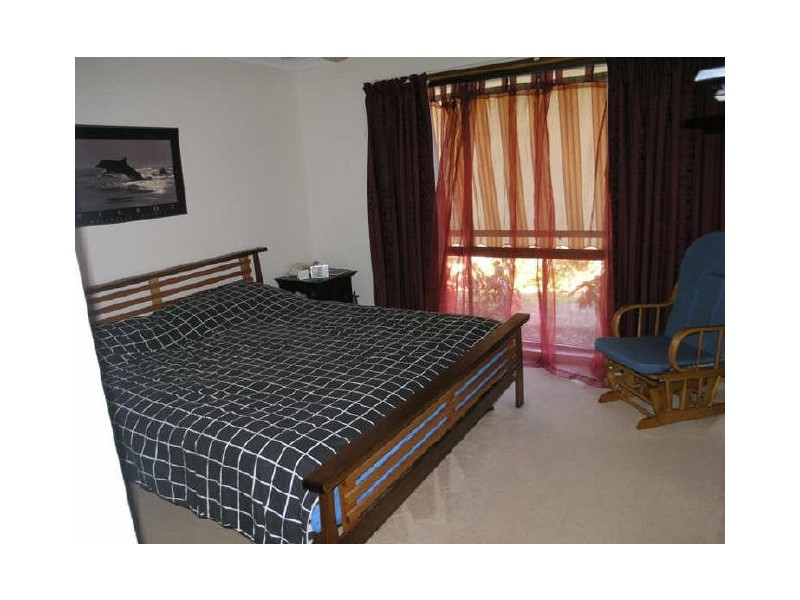 6 Wickepin Crt, Elanora QLD 4221