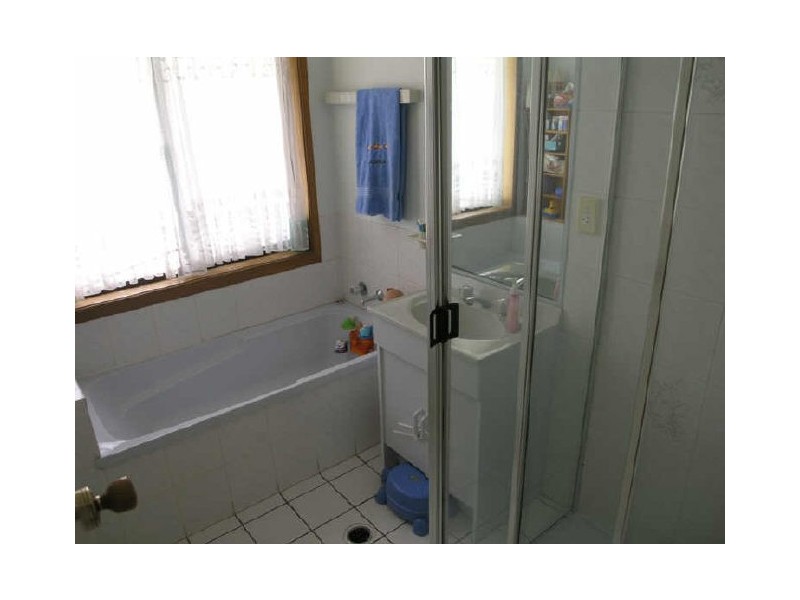 6 Wickepin Crt, Elanora QLD 4221