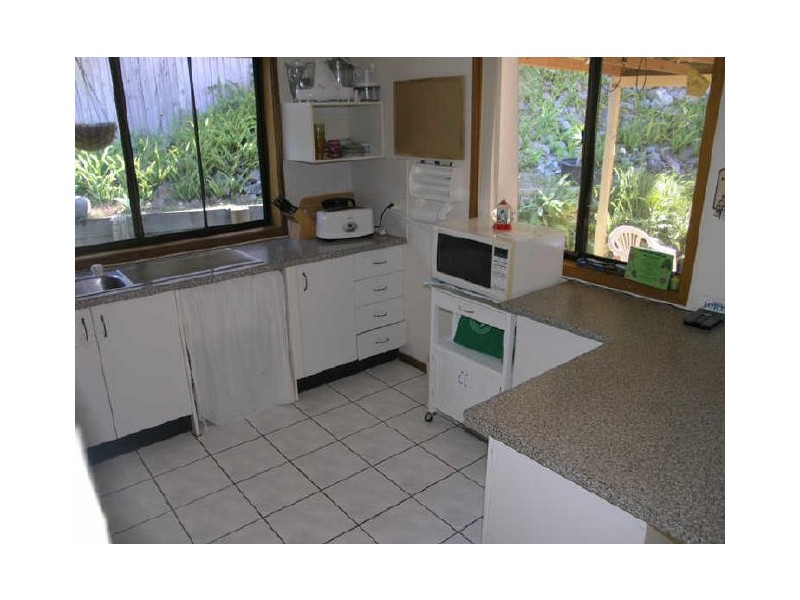 6 Wickepin Crt, Elanora QLD 4221