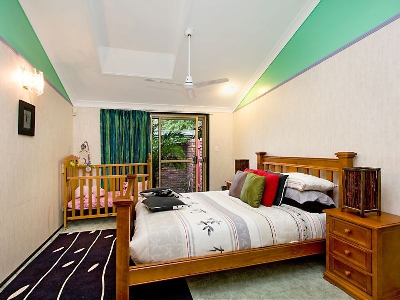 15 Blackbean Court, Elanora QLD 4221