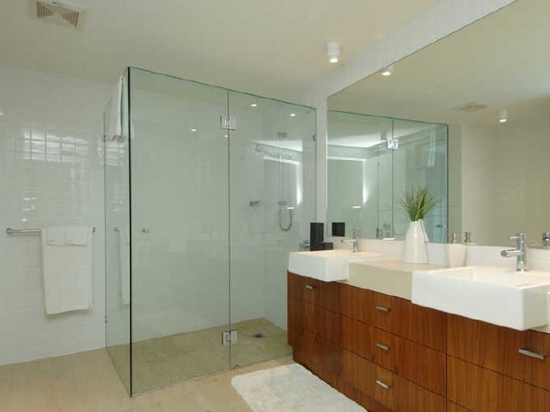 1/112 The Esplanade, Burleigh Heads QLD 4220