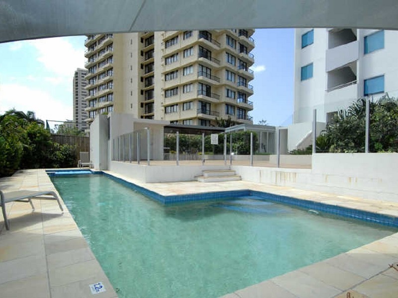 1/112 The Esplanade, Burleigh Heads QLD 4220