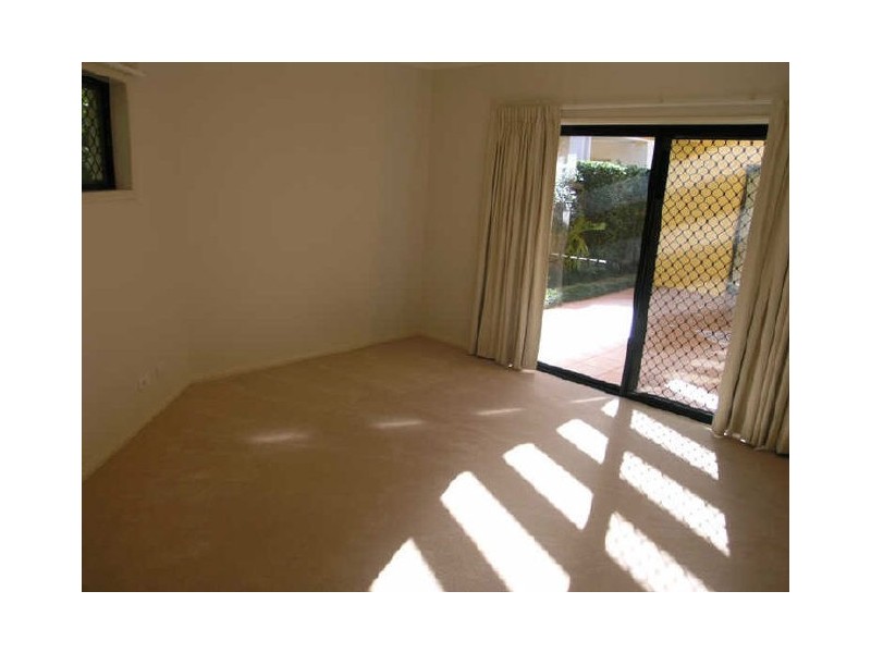 2/44 First Ave, Palm Beach QLD 4221