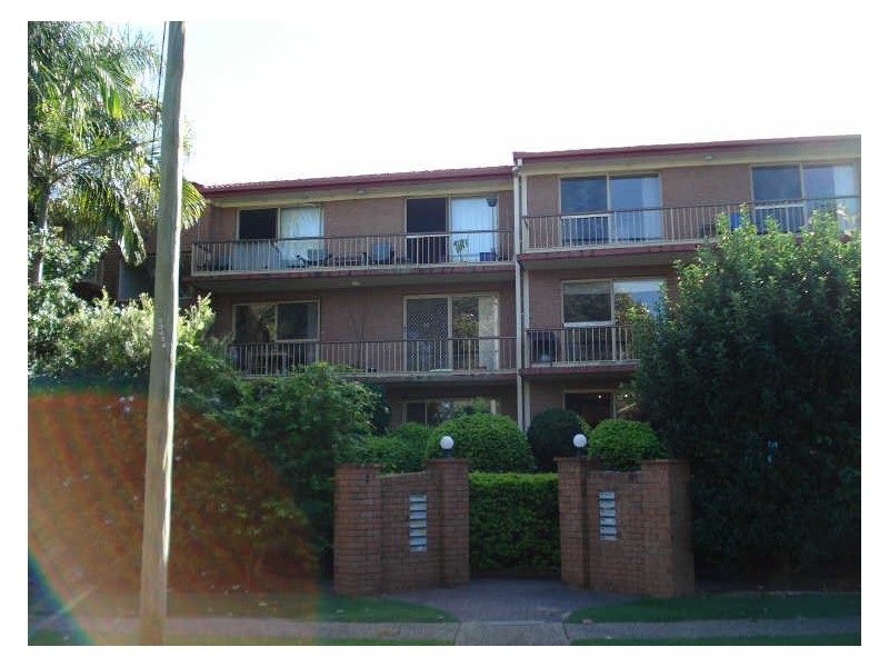 10/2 Brooke Avenue, Palm Beach QLD 4221