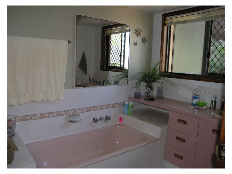 28 Balsa Street, Elanora QLD 4221