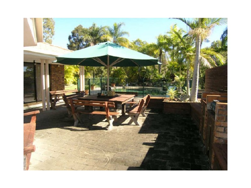 21 Chown Avenue, Currumbin Waters QLD 4223