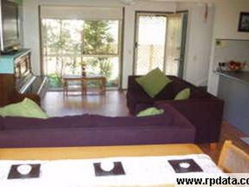 8/27 Philip Street, Currumbin QLD 4223