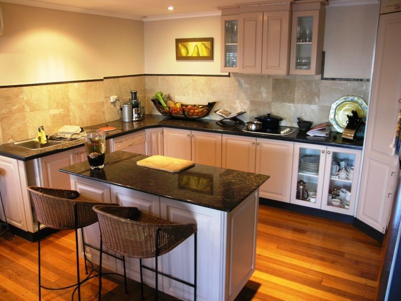 Elanora QLD 4221