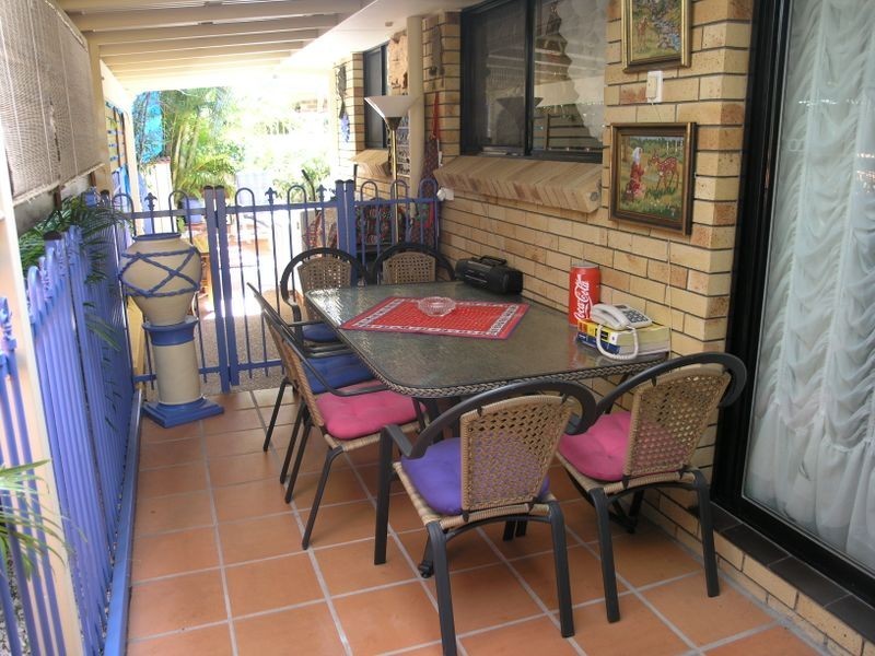 1/35 Twenty Seventh  Ave, Palm Beach QLD 4221