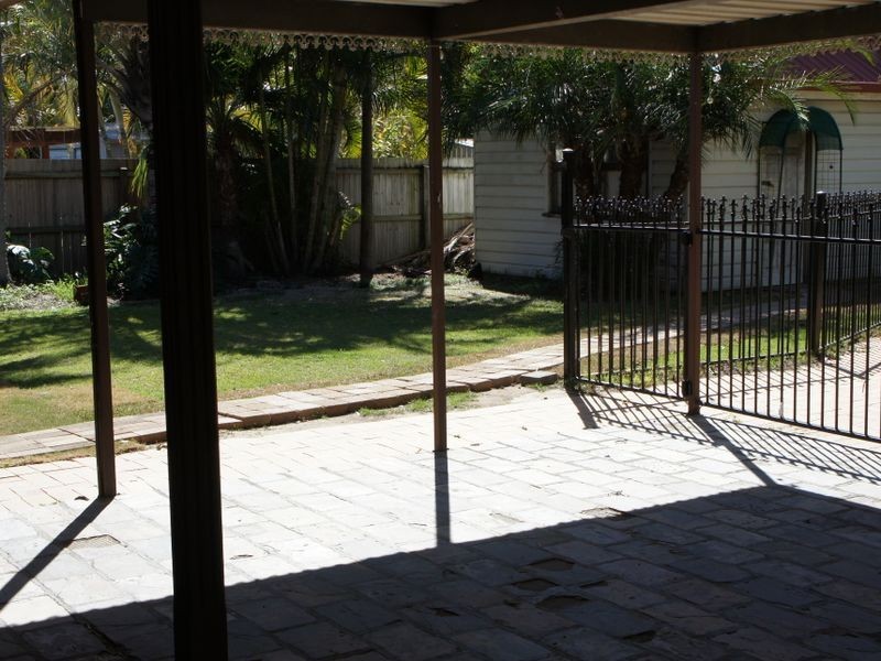 41 Darnel Street, Elanora QLD 4221