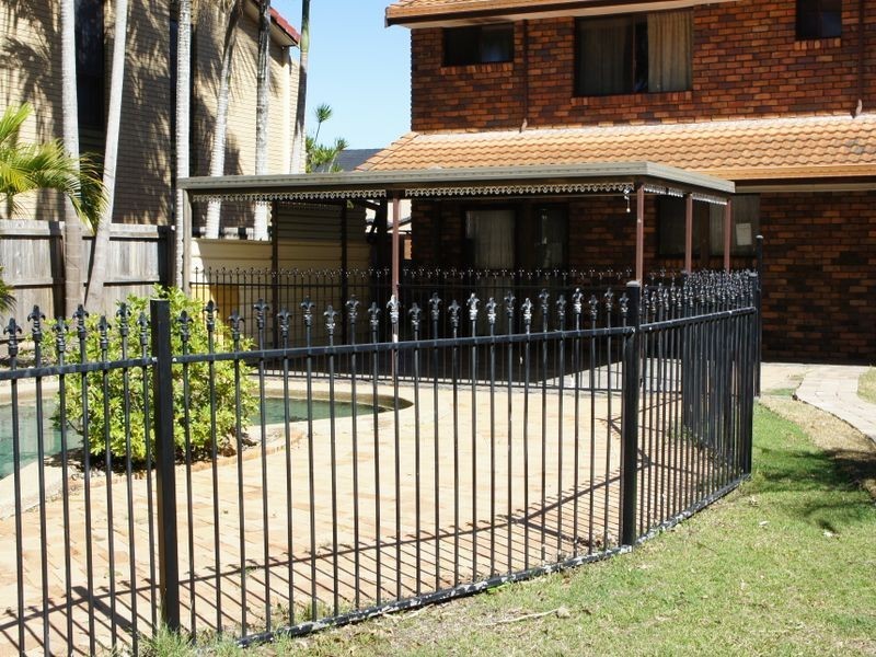 41 Darnel Street, Elanora QLD 4221