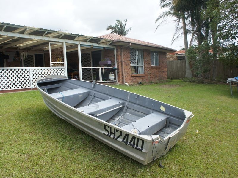 12 Vucas Court, Currumbin Waters QLD 4223