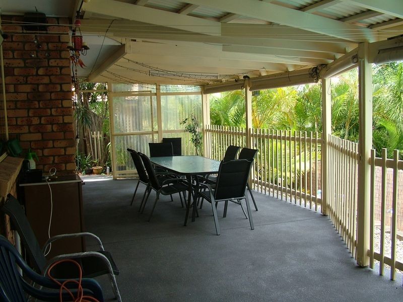 38 Jarrahdale Drive, Elanora QLD 4221