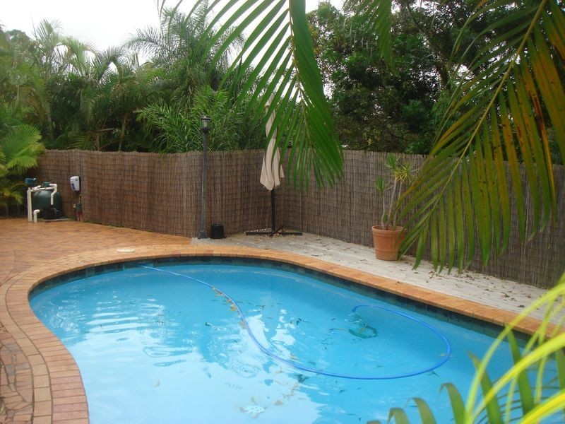 38 Jarrahdale Drive, Elanora QLD 4221