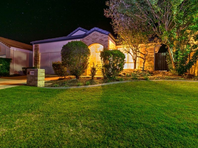 15 Keegan Circuit, Currumbin Waters QLD 4223
