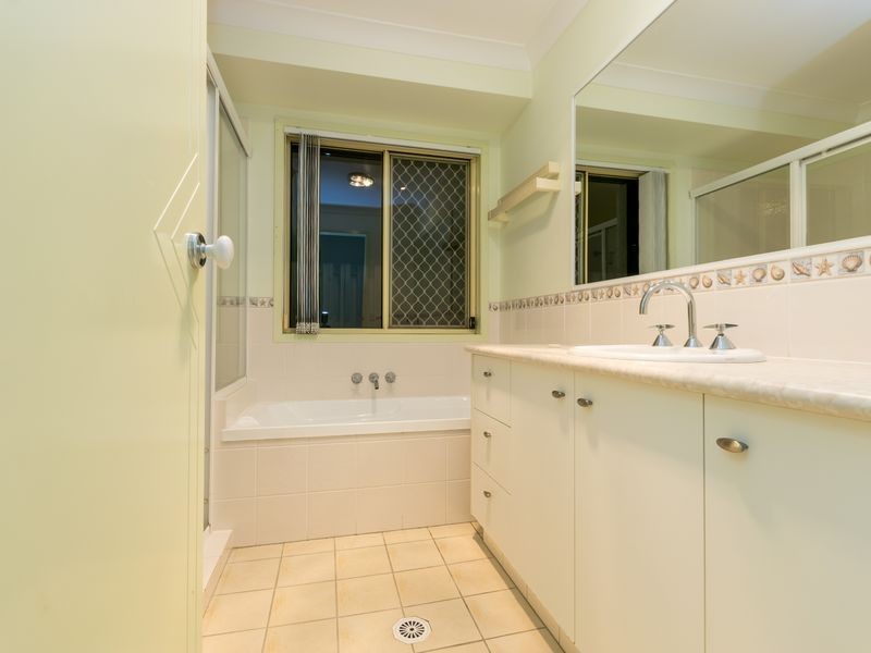 15 Keegan Circuit, Currumbin Waters QLD 4223