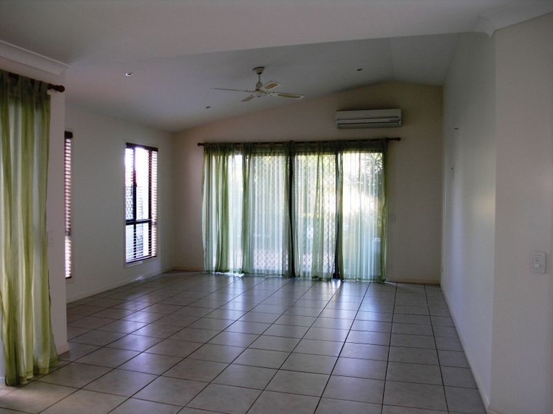 1/51 Fifth Avenue, Palm Beach QLD 4221