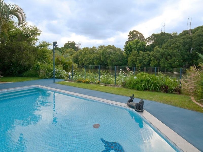 Elanora QLD 4221