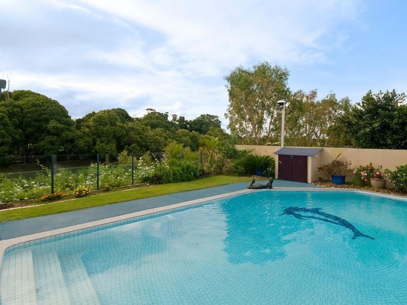 Elanora QLD 4221