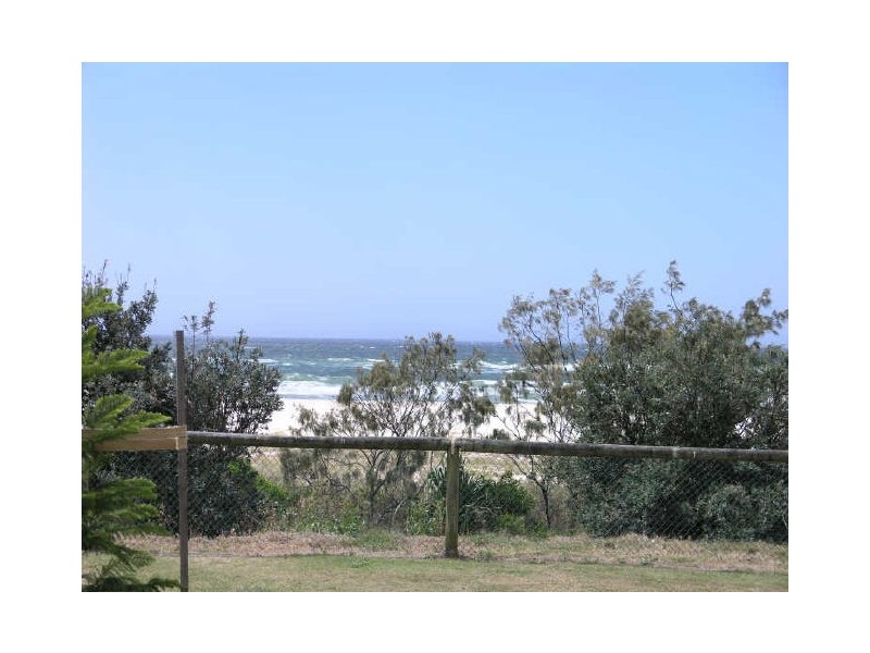 26 Pacific Pde, Bilinga QLD 4225