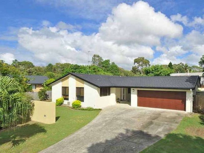 5 Barberry Court, Palm Beach QLD 4221