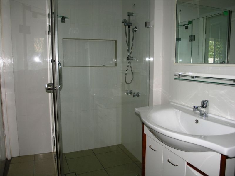 5 Barberry Court, Palm Beach QLD 4221