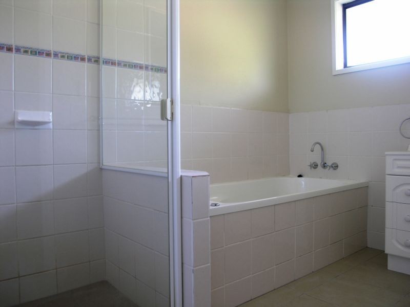 5 Barberry Court, Palm Beach QLD 4221