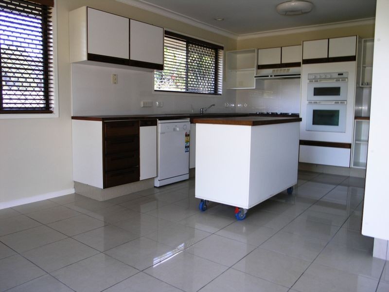 5 Barberry Court, Palm Beach QLD 4221