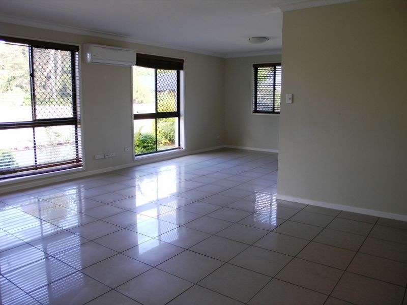 5 Barberry Court, Palm Beach QLD 4221