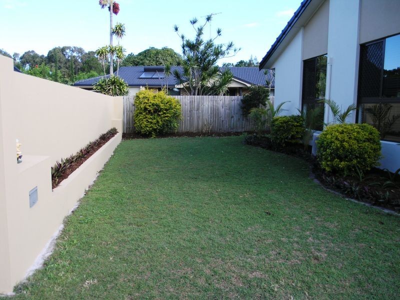 5 Barberry Court, Palm Beach QLD 4221