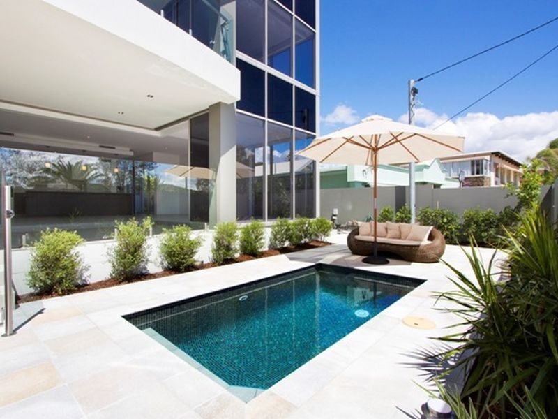 1/8 Murlong Crescent, Palm Beach QLD 4221