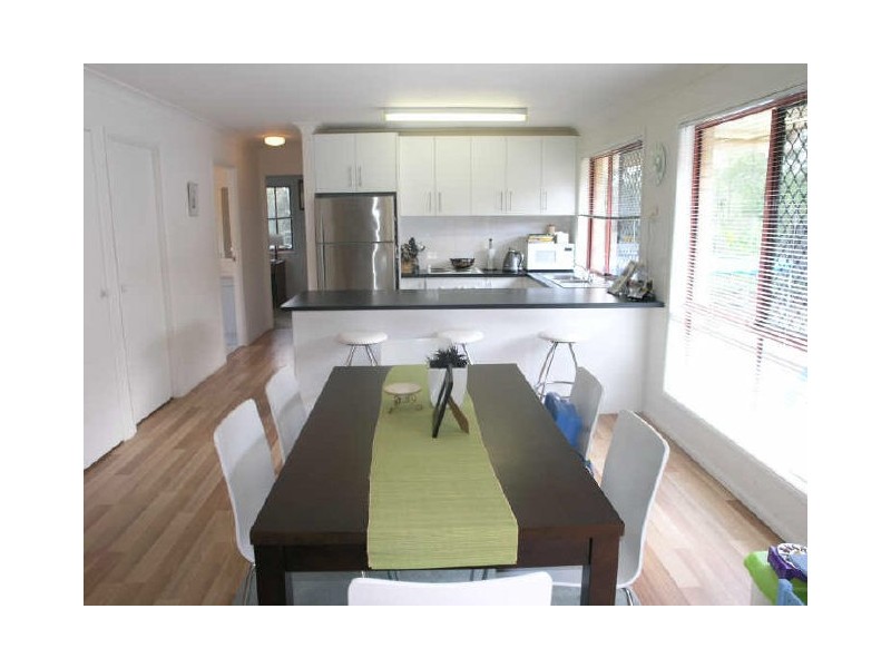 8 Ottelia Drive, Elanora QLD 4221