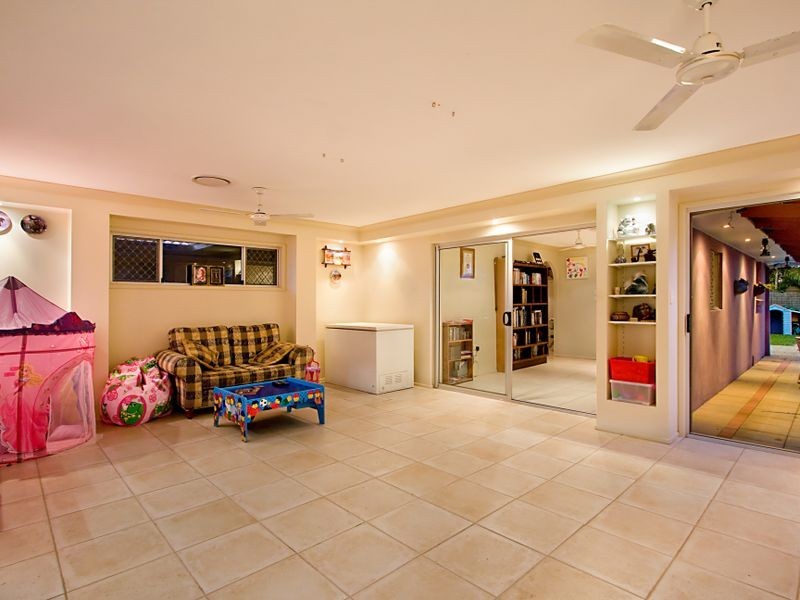12 Allawah Avenue, Palm Beach QLD 4221