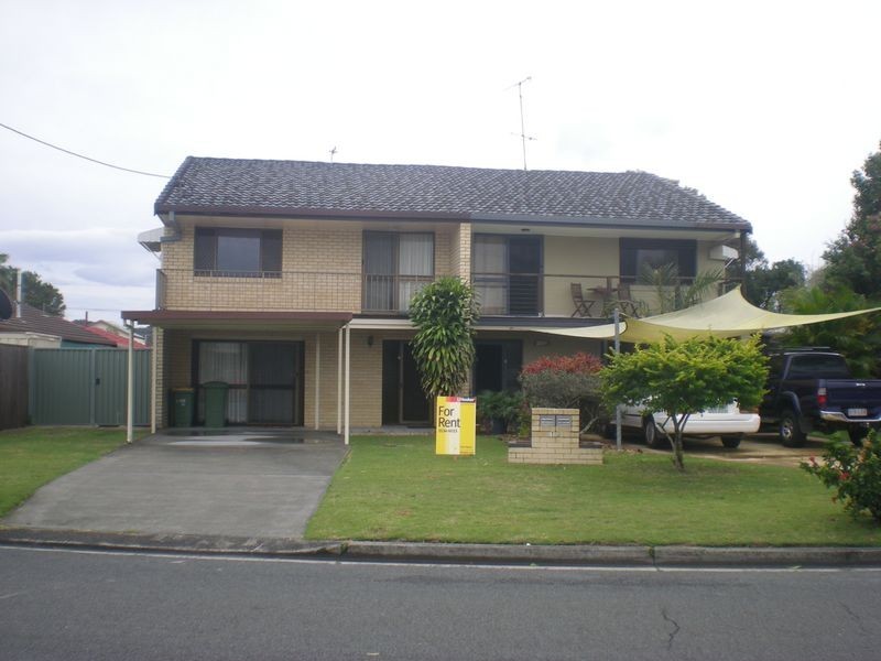 2/15 Mawarra Street, Palm Beach QLD 4221