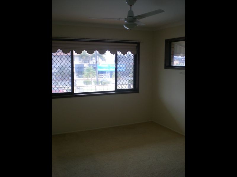 2/15 Mawarra Street, Palm Beach QLD 4221