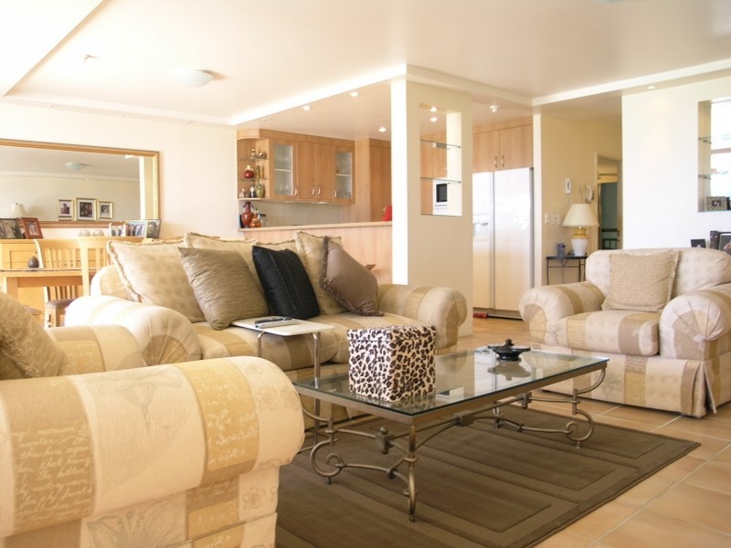 2C/828 Pacific Parade, Currumbin QLD 4223