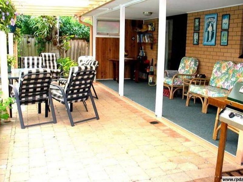 183 Mallawa Drive, Palm Beach QLD 4221