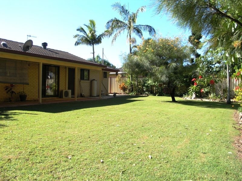 6 Spindle Street, Palm Beach QLD 4221