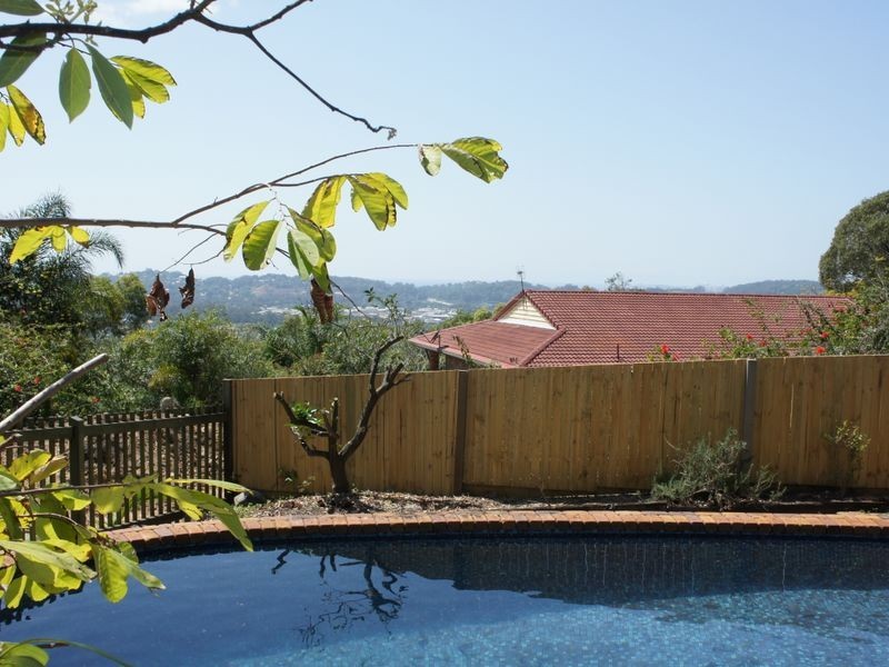94 Simpsons Rd, Currumbin Waters QLD 4223
