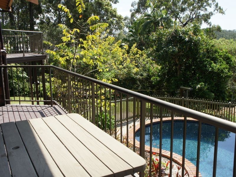 94 Simpsons Rd, Currumbin Waters QLD 4223